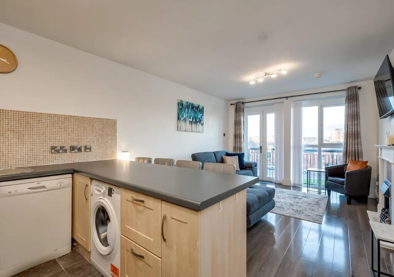 Apartment Central Comfort Apt 2 Bed And Balcony Belfast